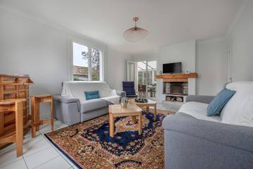 Location de vacances pour 6 personnes, avec jardin dans Port de Gourmalon