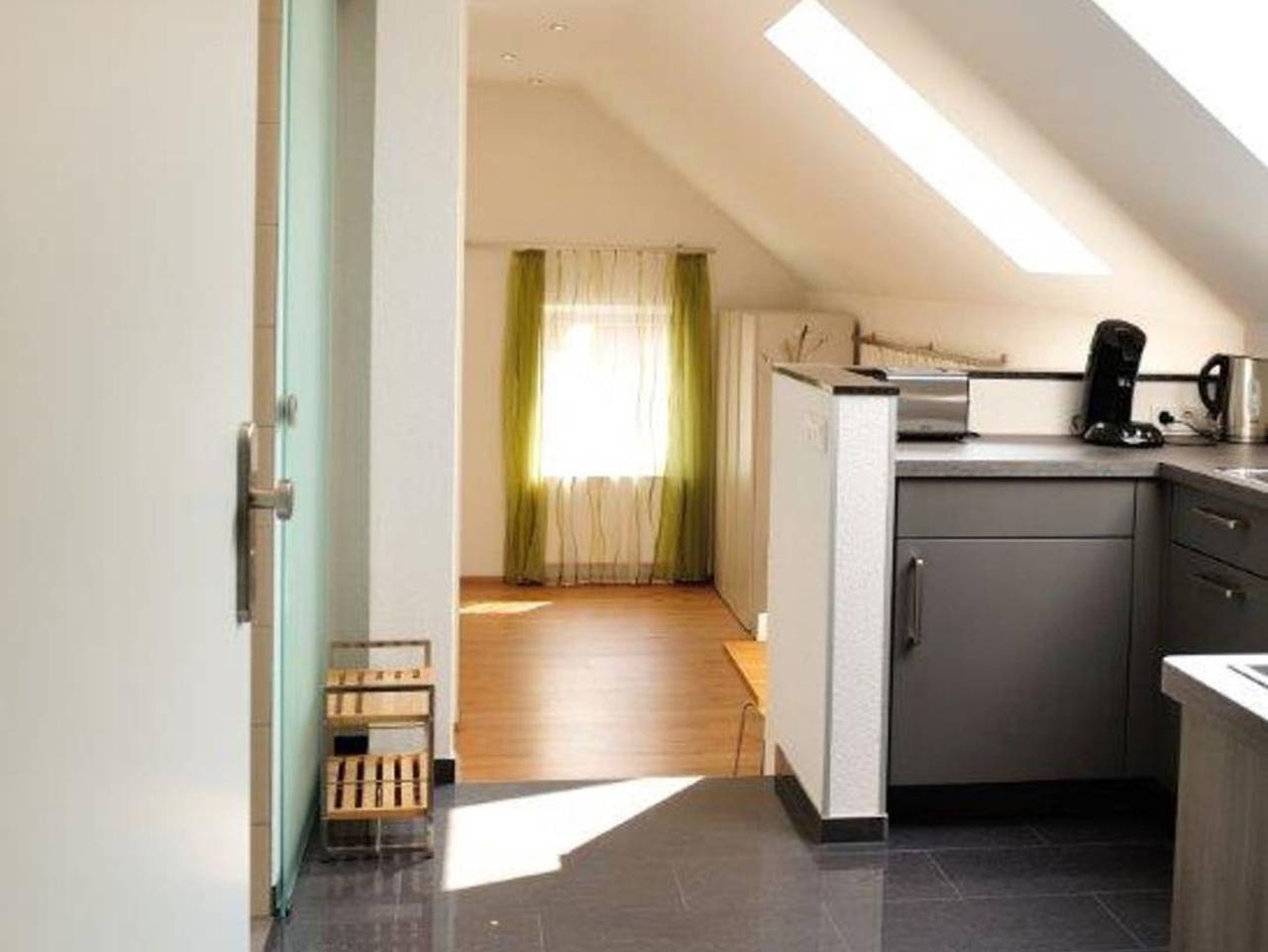 Ganze Ferienwohnung, Weingut Edling - Studio Weingut Edling in Roßdorf, Südhessen