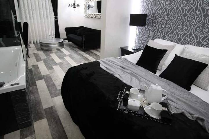 Ganze Wohnung, La Perla Negra Ferienwohnung in Valdenoches, Guadalajara