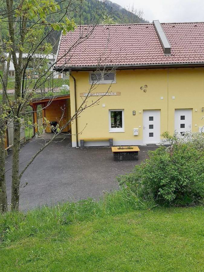Dreiländerblick, Sauna en tafeltennis en 150 meter van piste in Karawanken und Bachergebirge, Marktgemeinde Arnoldstein