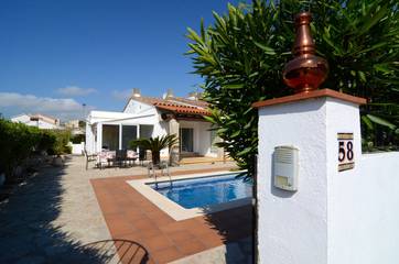 Villa pour 8 Personnes dans L'Escala, Costa Brava, Photo 4