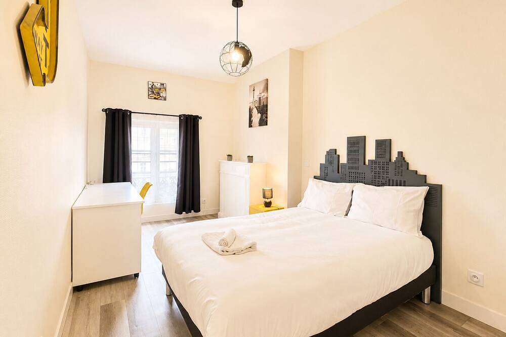 Apartamento entero, Apartamento-Ciudad-Baño privado con ducha in Angulema, Charente