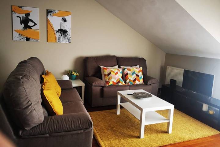 Gîte pour 4 personnes, avec vue et jardin à Brión - 2