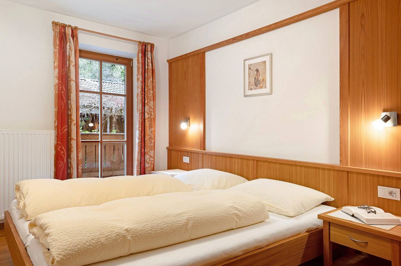 Ganze Wohnung, Apartment 'Lärche' mit Bergblick, gemeinsamer Terrasse und Wlan in Antholz, Rasen-Antholz
