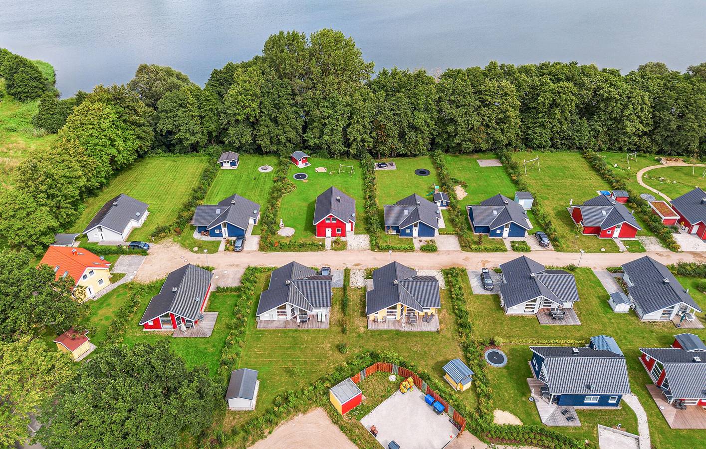 Gemütliche Wohnung mit Terrasse und Parkplatz, 1000m zum Warder Beach in Krems II, Kreis Segeberg