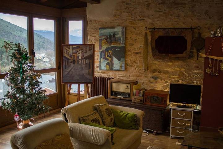 Casa rural para 13 personas, con jardín y vistas, Se admiten mascotas en El Bierzo - 3