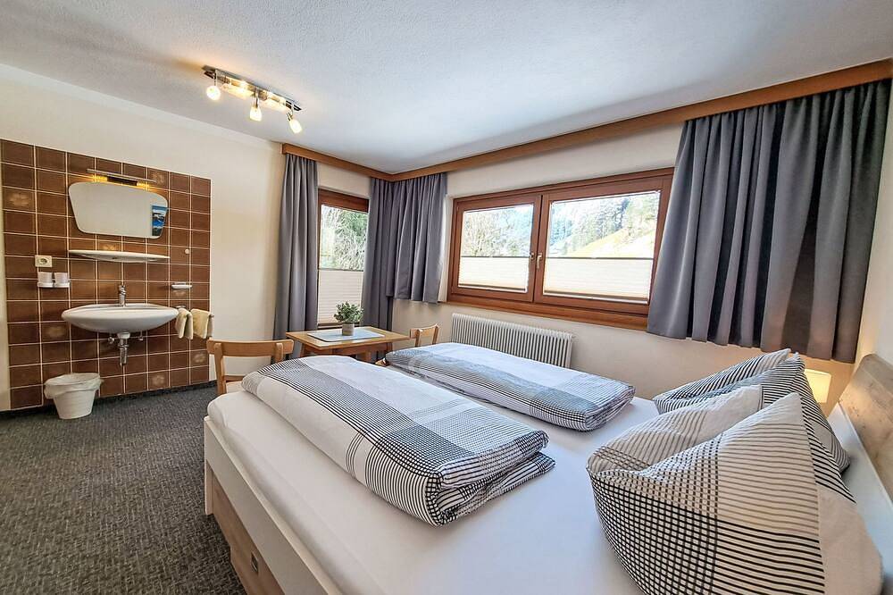 Ganze Wohnung, Ferienwohnung Babsi in Ginzling, Zillertaler Alpen