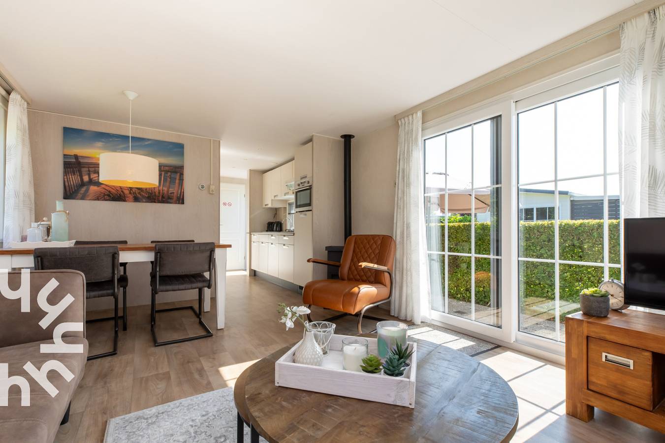 4 Person chalet on an enjoyable camping in Ouwerkerk. in Ouwerkerk, Mer du Nord Pays-Bas
