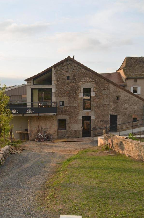 Location de vacances pour 8 personnes, avec Balcon et Terrasse ainsi que Jardin et Vue à Saint-Sauveur-de-Peyre