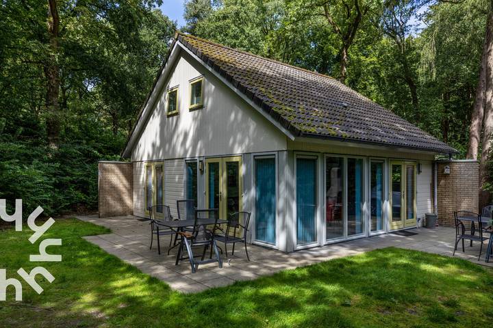 Landhaus für 8 Personen, mit Terrasse und Garten in Friesland