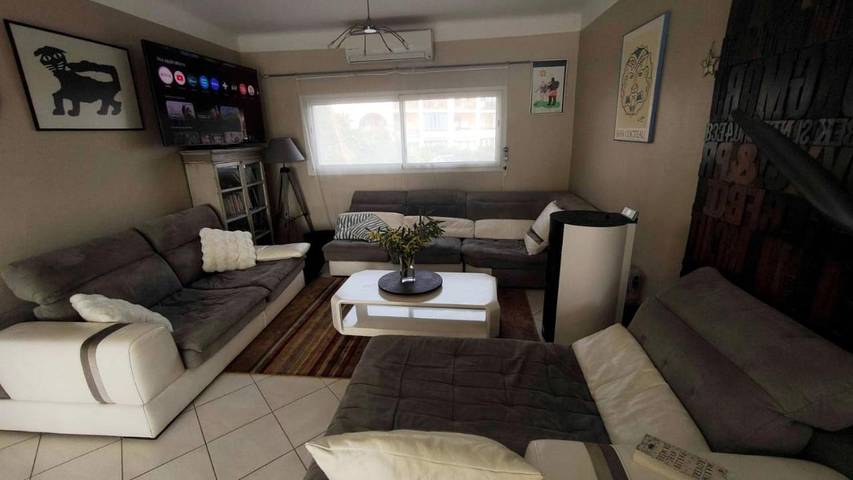 Location de vacances pour 8 personnes, avec Balcon et Terrasse ainsi que Jardin et Vue dans Plage Miramar - 3