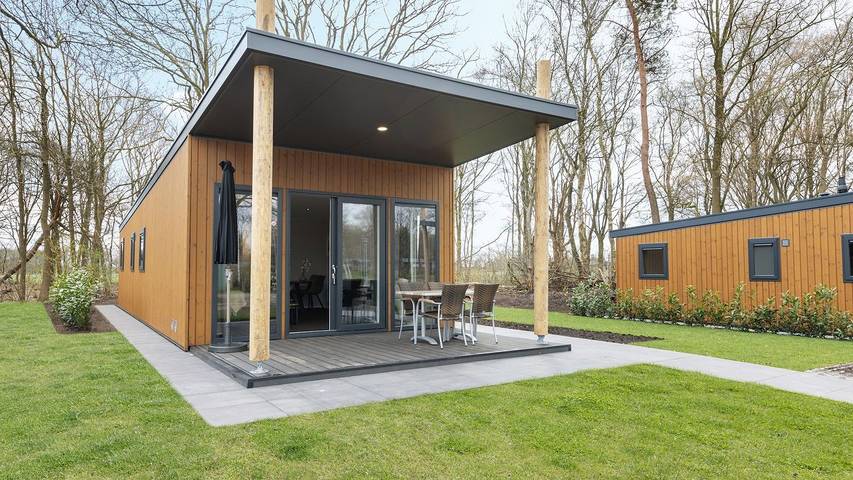 Vakantiehuis voor 4 personen, with sauna and tuin as well as zwembad in Hoge Hexel