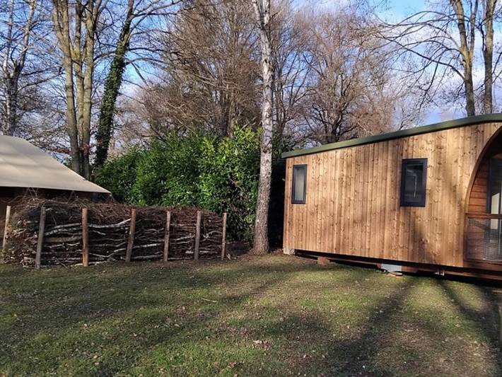 Mobil home pour 2 personnes, animaux acceptés à Sauxillanges - 4