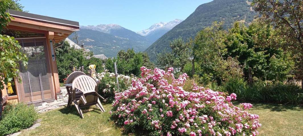 Gîte pour 2 personnes, avec vue et jardin à Bourg-Saint-Maurice - 2