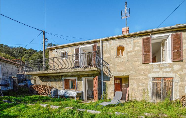 Location de vacances pour 5 personnes, avec jardin et terrasse à San-Gavino-di-Carbini - 2