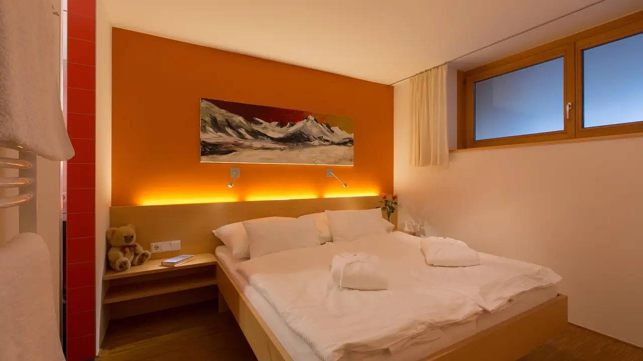 Entire holiday apartment, Ferienwohnung für 4 Personen (57 m²) in Warth am Arlberg in Warth, Bregenz Forest