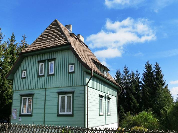 Ferienhaus für 8 Personen, mit Terrasse und Garten sowie Pool und Sauna in Elend