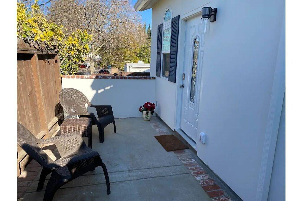 Ganze Wohnung, Luxury Spacious Studio in Woodside Plaza in Redwood City, Silicon Valley