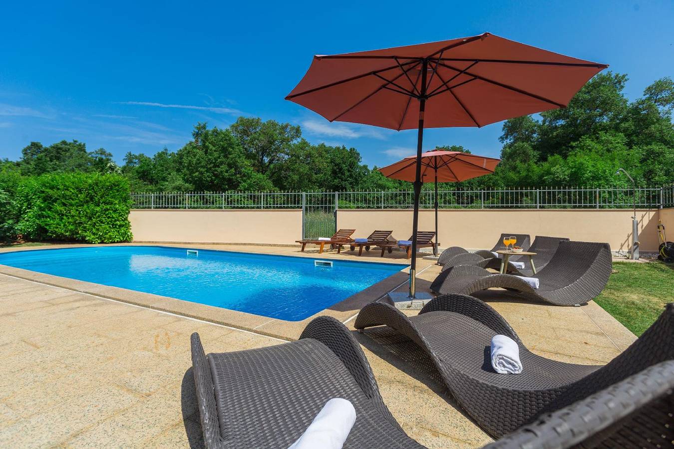 Apartamento vacacional entero, Apartment Marea 3 mit pool and beautiful seaview in Cervar, Region de Porec