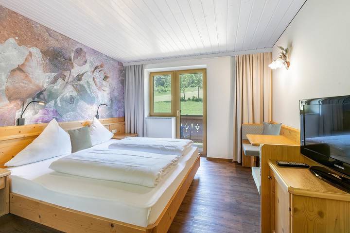 Pension für 2 Personen, mit Sauna und Garten sowie Pool, mit Haustier in Kufstein Umgebung