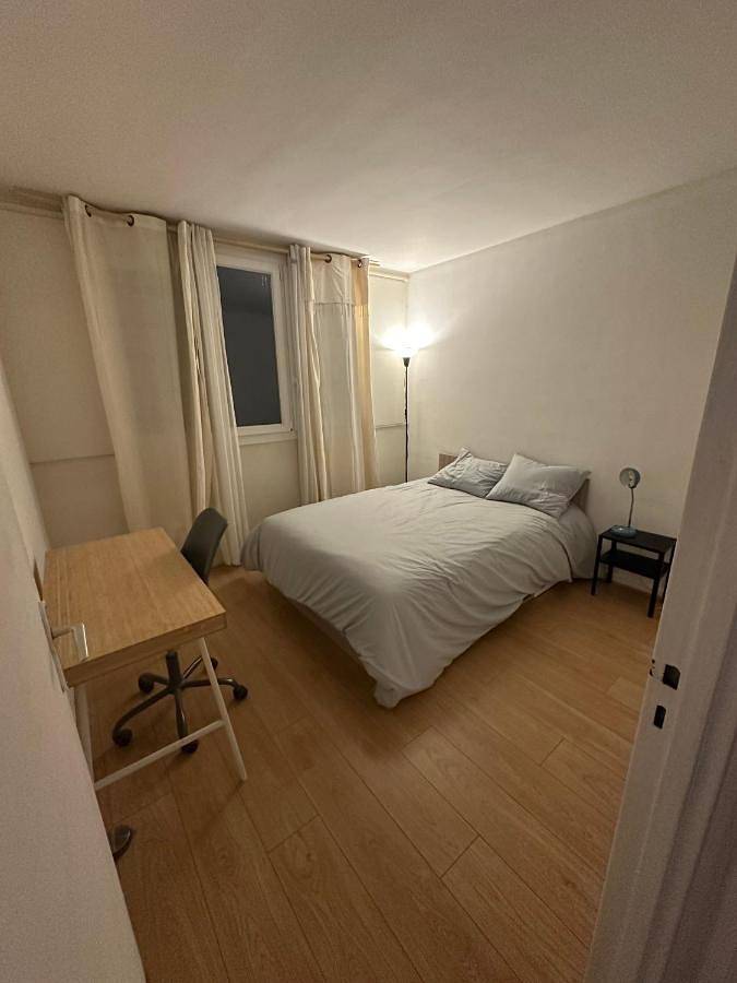 Appartement entier, T2 lumineux à 15 minutes de Paris in Colombes, Hauts-de-Seine