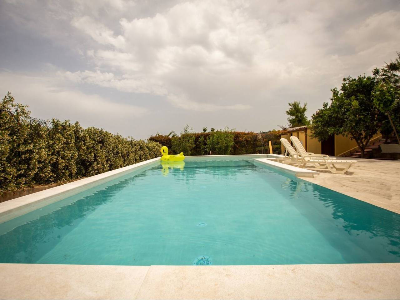 "Guidaloca" mit Infinity-Pool in Castellammare del Golfo, Provincia di Trapani