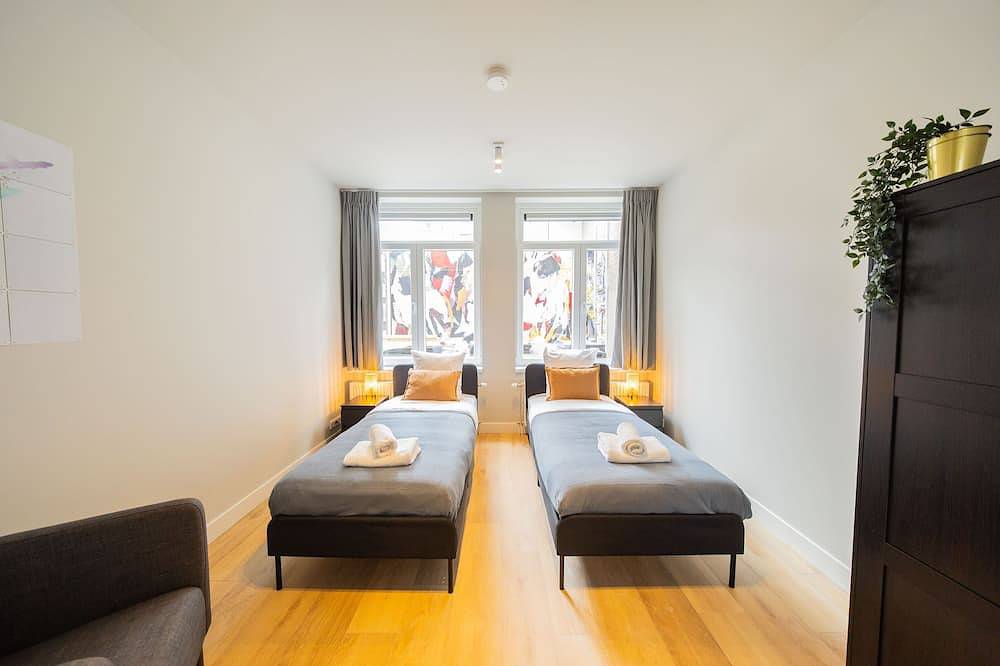 Geheel appartement, Rotterdam Rustique  3Bdr Apartment Juf in Rotterdam, Zuid-Holland