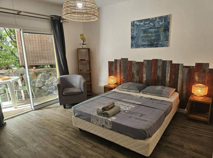Studio pour 2 personnes, avec piscine ainsi que terrasse et jardin sur l' Île de la Réunion - 4