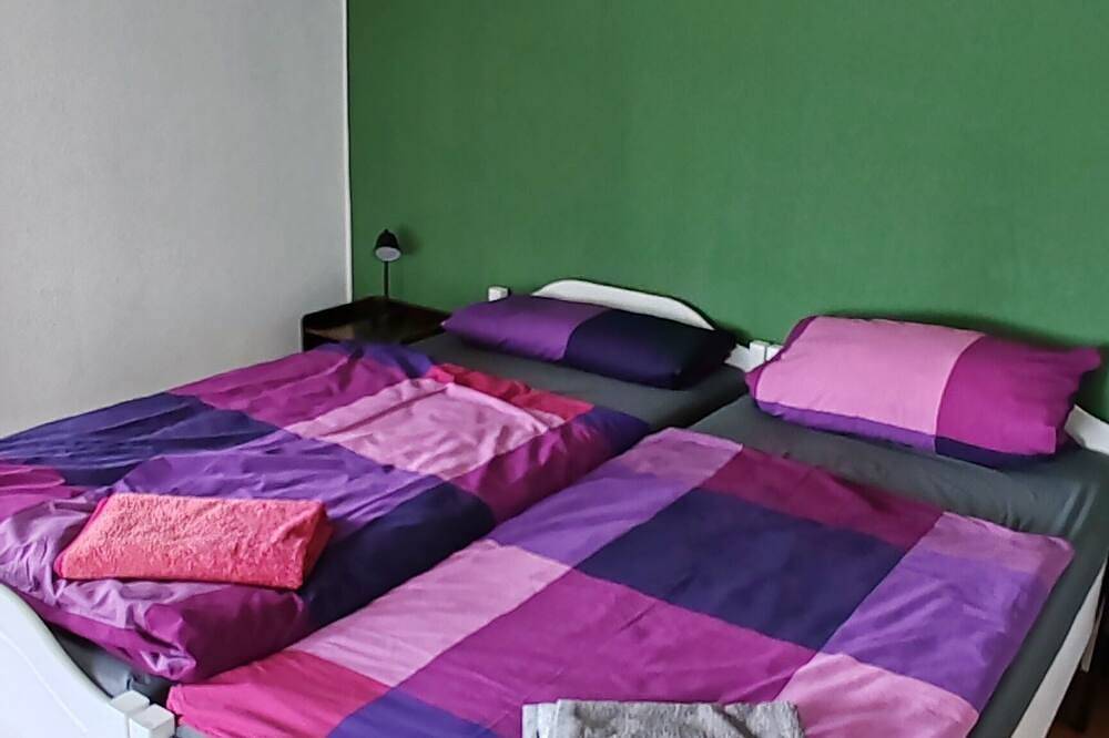Ganze Wohnung, Ferienwohnung mieten in Blossin/Heidesee – Monteurzimmer, Monteurwohnung Tesla in Blossin, Heidesee