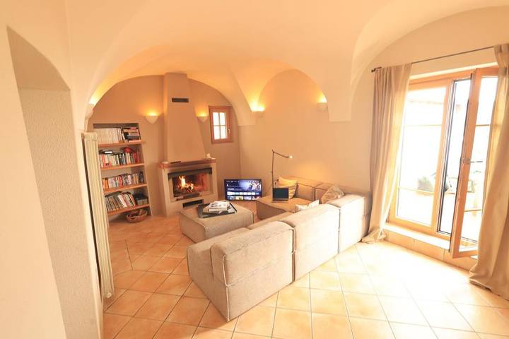 Gîte pour 8 personnes, avec terrasse et sauna ainsi que vue sur le lac et vue, animaux acceptés à Perinaldo - 3