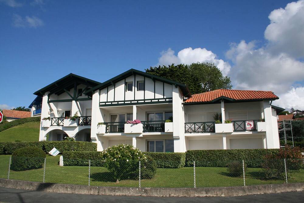 Apartamento entero, Apartamento con vistas al mar, frente al fuerte de Socoa y la bahía de San Juan de Luz 3 * in Ciboure, Region de Bayona