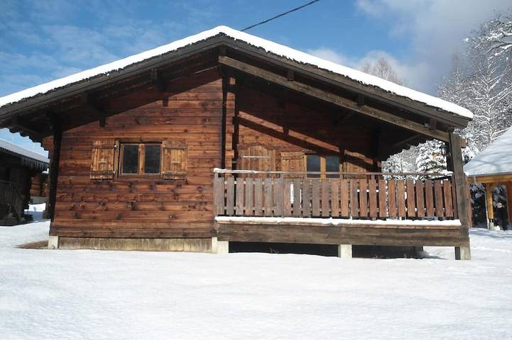Maison pour 3 personnes, avec sauna et jacuzzi ainsi que jardin et terrasse à La Ferrière