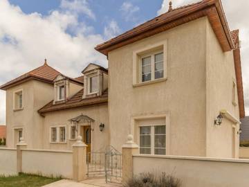 Gîte pour 10 personnes dans Bellefond (Côte-d'Or)