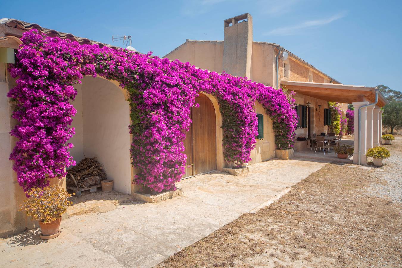 Idyllic villa with terrace and pool — Villa Sa Clota Nova in Son Negre, Felanitx