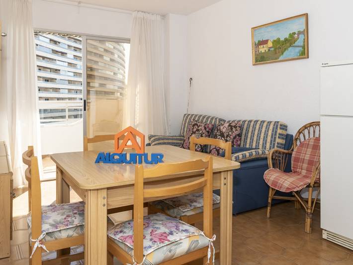 Ganze Wohnung, Familienwohnung in Cullera mit Terrasse und Pool, strandnah in Platja de Sant Antoni (Cullera), Cullera