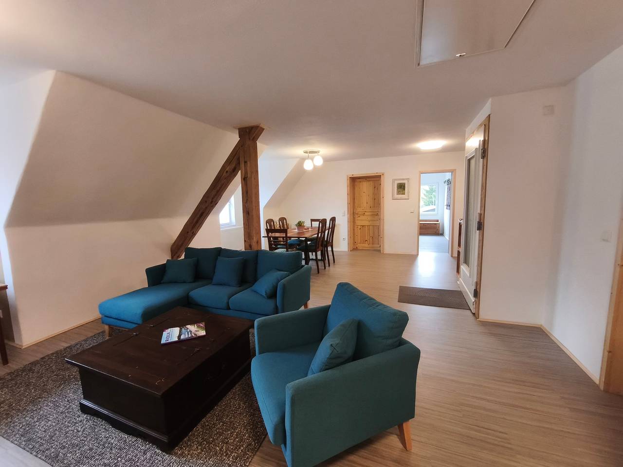 Ganze Wohnung, Apartment Herian mit Gemeinschaftsgarten am Rand des Müritz-Nationalpark in Schloen-Dratow, Müritz