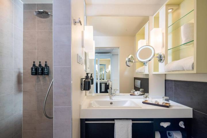 Hotel für 4 Personen, mit Garten und Ausblick sowie Sauna in Düsseldorf und Umgebung - 4