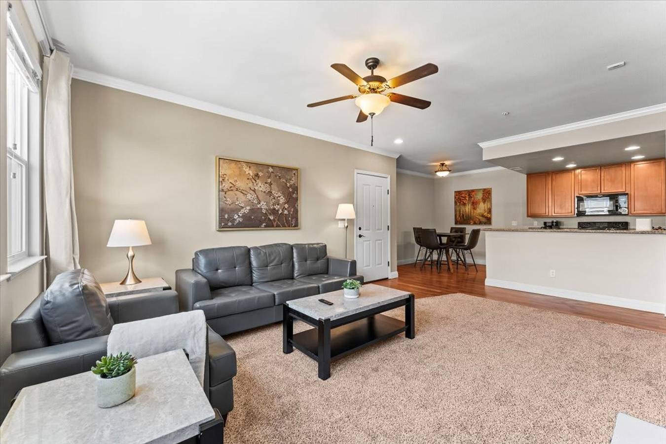 Appartamento intero, New Cozy & Stylish 1Br with Heated Pool, Relaxing Spa & Sauna in Nevada