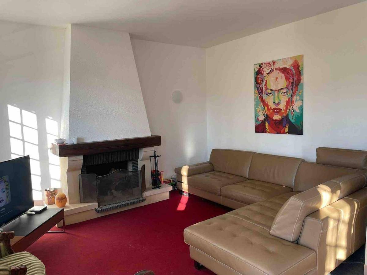 Four-Bedroom House in La Ferté-Gaucher, Seine-et-Marne