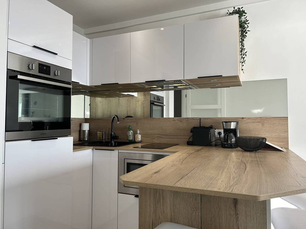 Entire apartment, Renovated apartment with garage and air conditioning in Le Lavandou in Le Lavandou, Parc national Port-Cros