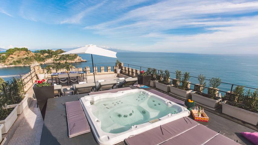 Villa pour 6 personnes, avec terrasse et vue, animaux acceptés à Taormina - 2