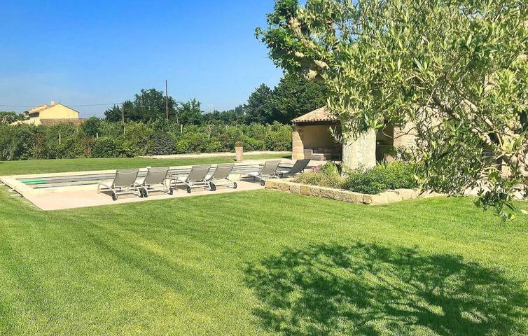 Location de vacances pour 6 personnes, avec piscine et jardin à Le Thor - 4