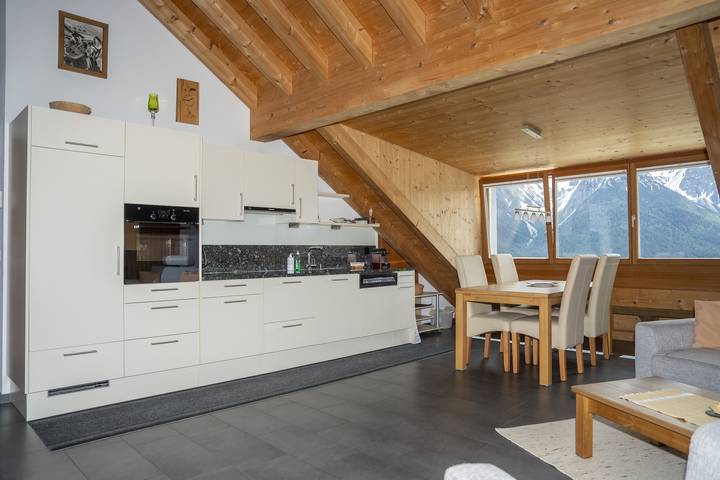 Appartement de vacances entier, Ferienwohnung Chasa Flora - Neue Leistung in Ftan, Lower Engadine