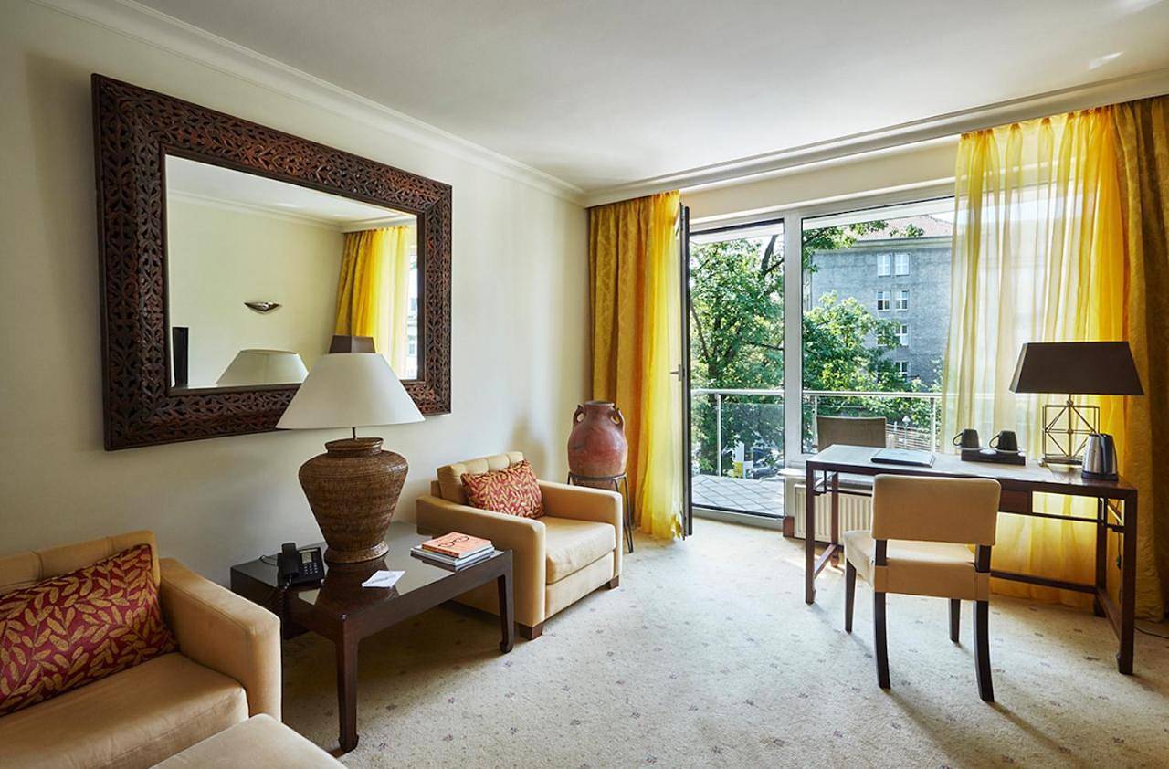 Bernstein Hotel Villa Kastania in Westend Berlin, Berlin