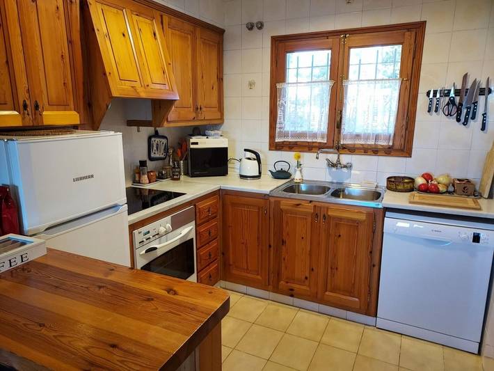 Location de vacances pour 7 personnes, avec piscine et jardin ainsi que balcon et vue à L'Escala - 3