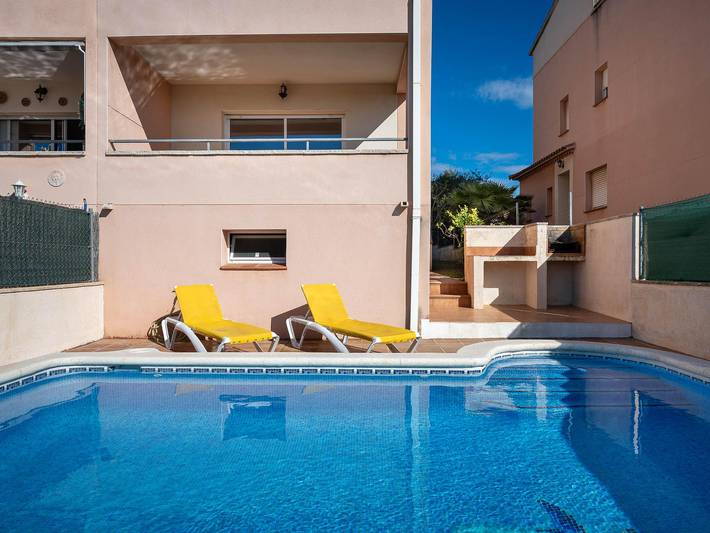 Apartamento para 8 personas, con Terraza en Creixell