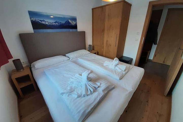 Ganze Wohnung, Alpin Residenz Panoramabahn Top 12 - Luxus Ferienwohnung mit Sauna für bis zu 8 in Hohe Tauern, Hollersbach im Pinzgau