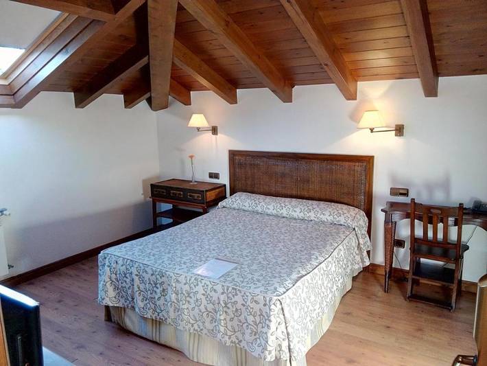 Hotel para 4 personas, con jardín y terraza en Llanes - 3