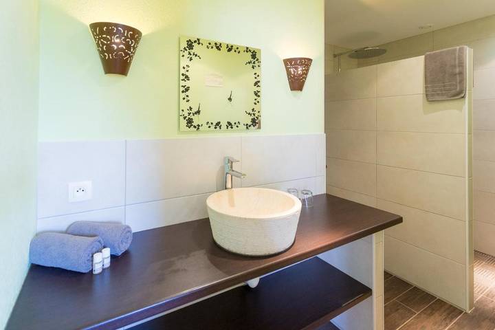 Hôtel pour 2 personnes, avec terrasse et vue, animaux acceptés à Méaudre - 3