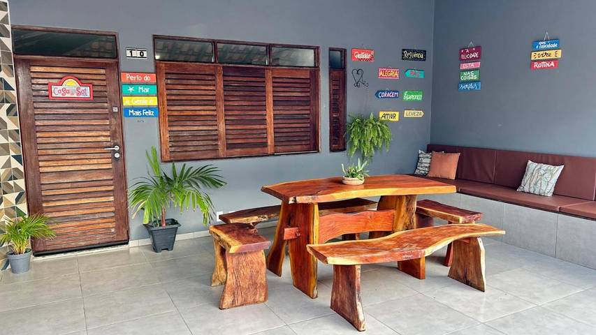 Casas e apartamentos de temporada para 6 pessoas, com jardim e piscina e ainda vista em Barra de São Miguel